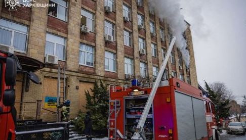 Внаслідок пожежі в Харкові врятовано людей з офісного центру