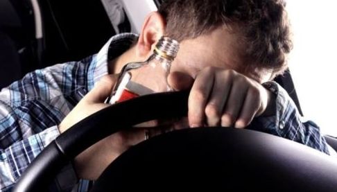 П’яний водій Skoda втік з місця ДТП на Харківщині, його спіймали патрульні