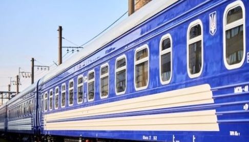 Затримки в Харкованому жорнах: Пасажири чекають на поїзди