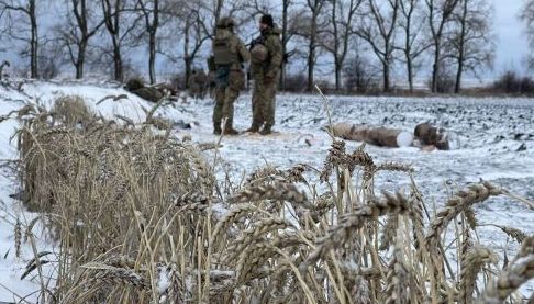 Воїни ЗСУ відбивають атаки росіян на півночі Харківщини