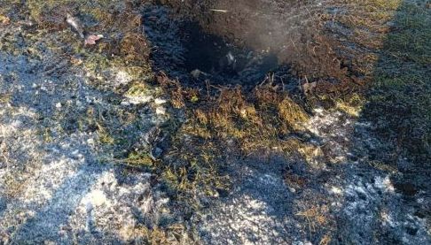 Обстріли Харківщини: Безпілотник завдав удару по школі та пожежі в приватних будинках