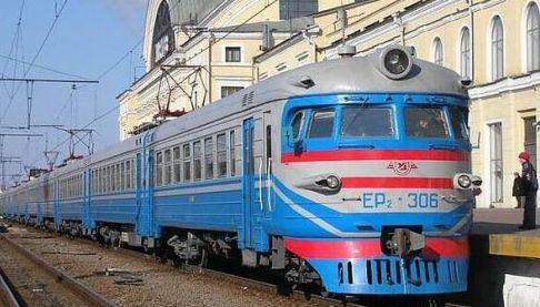 Зміни у маршрутах приміських поїздів на Харківщині у січні