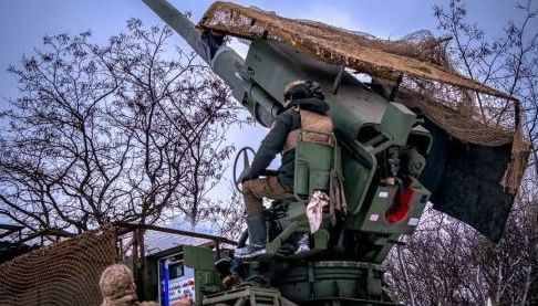 Вогневий удар української артилерії біля Вовчанська: знищено техніку та укриття