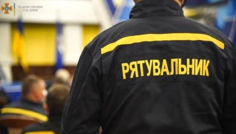 Пожежа в селищі Васищеве: Чоловік отримав опіки
