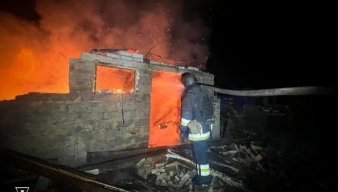 Пожежі на Харковщині: Демонстрація реагування рятувальників після обстрілів