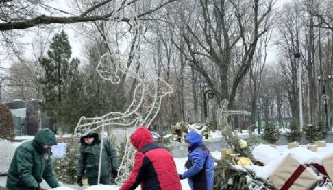 Зняття Новорічних Декорацій у Харкові: Крок за Кроком