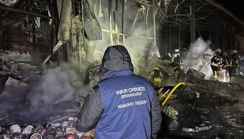 Російська атака на поштовий термінал у передмісті Харкова: жертви та руйнування