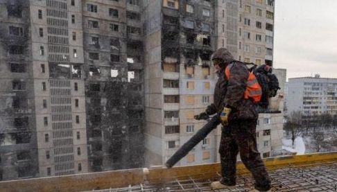Зловживання коштами при ремонті будинку в Харкові: чиновник завищив витрати на 3 мільйони гривень