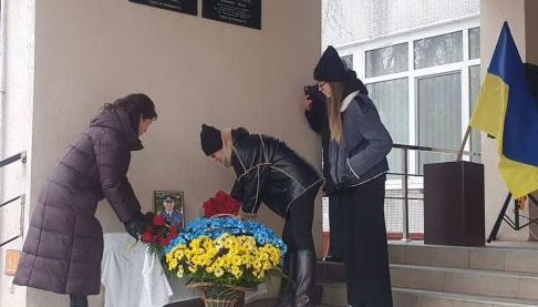 Харківські ліцеї вшанували пам’ять героїв: встановлено меморіальні дошки