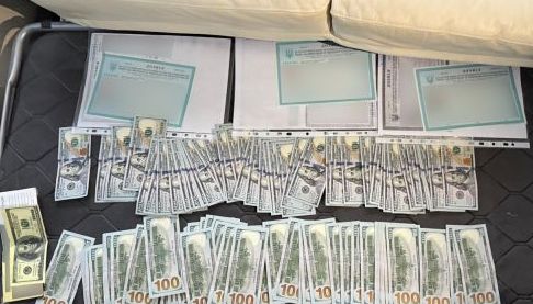Викриття схеми незаконного оформлення іноземців у Харкові