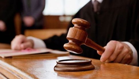 У Харкові студент та подружжя отримали тюремні вироки за серію злочинів