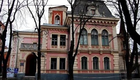 Прокуратура відмовилася повертати “пряничний будинок” після закриття апеляції