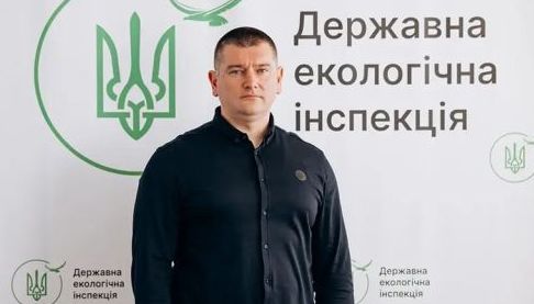 Чиновник задекларував значну суму готівки, знайдену в гаражі померлої бабусі