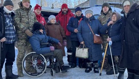 Поліцейські ‘Білий Янгол’ організували евакуацію жителів Куп’янщини та Ізюмського району