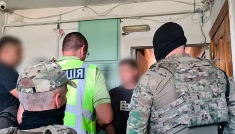 У Харкові затримали групу наркоторговців, що займалася збутом метадону