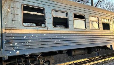 Внаслідок атаки на електропотяг у Харковані є травмовані