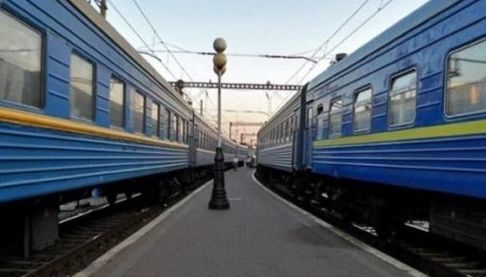 Зруйнований транспорт: Затримки та скасування поїздів у Харковській області