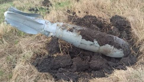 В Оскільській області завдано удару КАБ: постраждали жінки та зруйновано житлові будинки