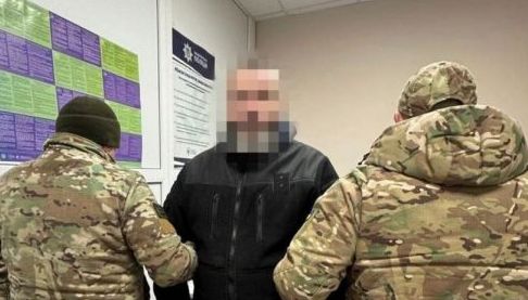 Затримання монахів у Харкові за підозрою у виготовленні дитячої порнографії
