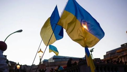 Розбіжності в поглядах українців щодо миру на сході
