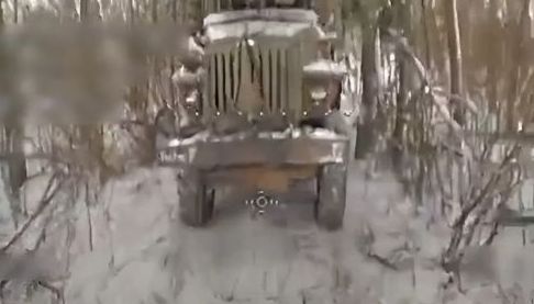 Харківські прикордонники знищили російську техніку за допомогою FPV-дронів