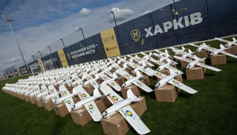 ФК “Металіст 1925” передав військовим 100 дронів-перехоплювачів