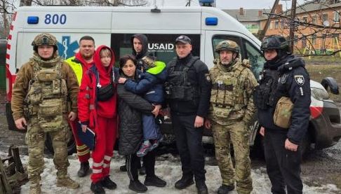 Евакуація дитини з інвалідністю на Харківщині: складні обставини
