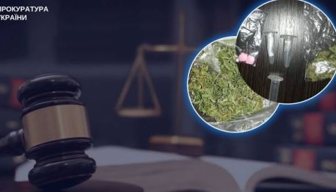 У Харкові поліцейського засудили за торгівлю наркотиками