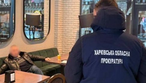 Суд над організатором незаконного виїзду з України