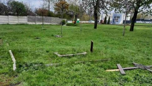 У харківському Парку Пам’яті пошкодили хрести на могилах жертв Голодомору