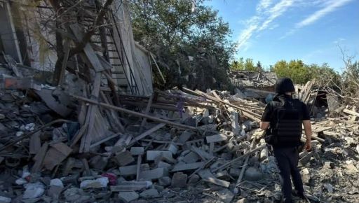 Наслідки ворожого авіаудару по Великому Бурлуку: є постраждалі та руйнування