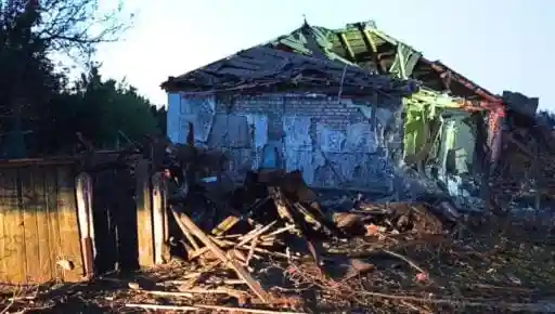 Наслідки ворожих обстрілів Ізюмського району: руйнування та постраждалі